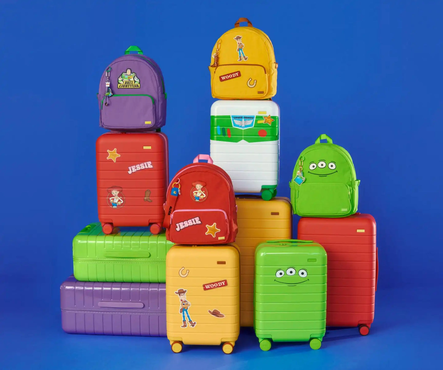 The Kids Carry-On in Alien Green