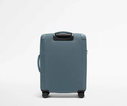Softside Medium in Coast Blue
