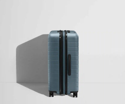 The Medium Flex in Coast Blue