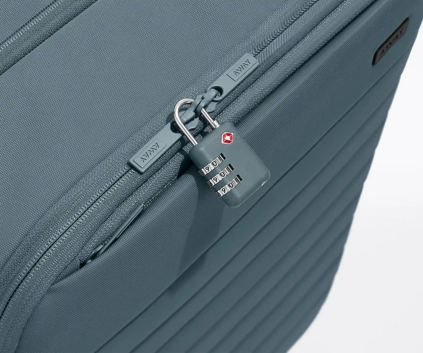 Softside Large in Coast Blue