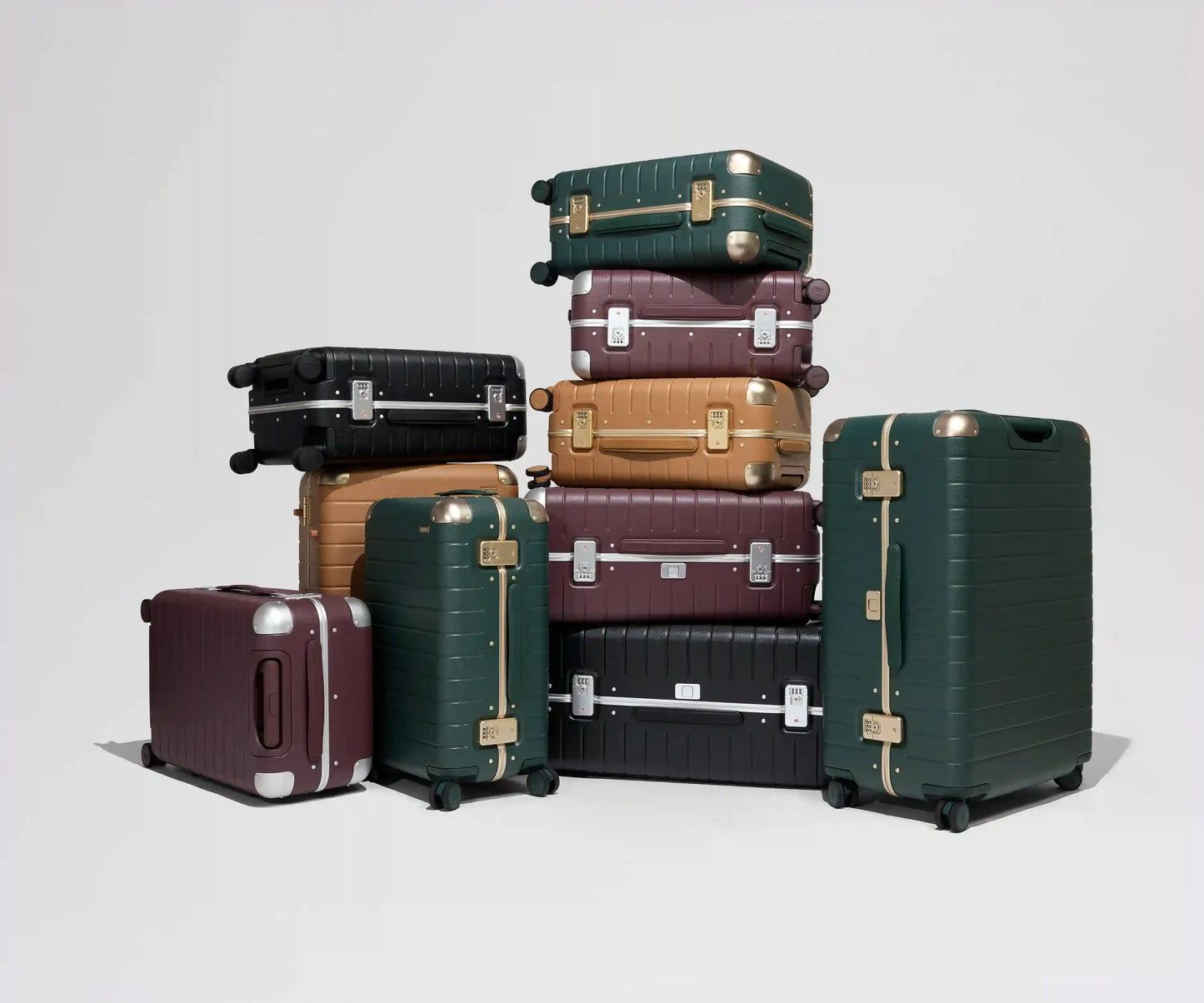 The Aluminum Edge Carry-On in Ivy Green