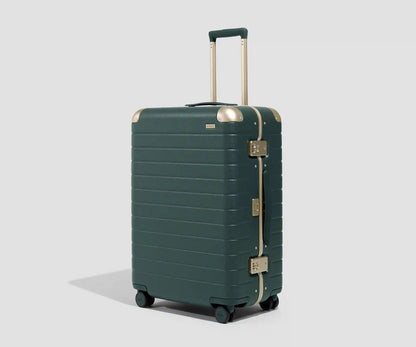 The Aluminum Edge Medium in Ivy Green