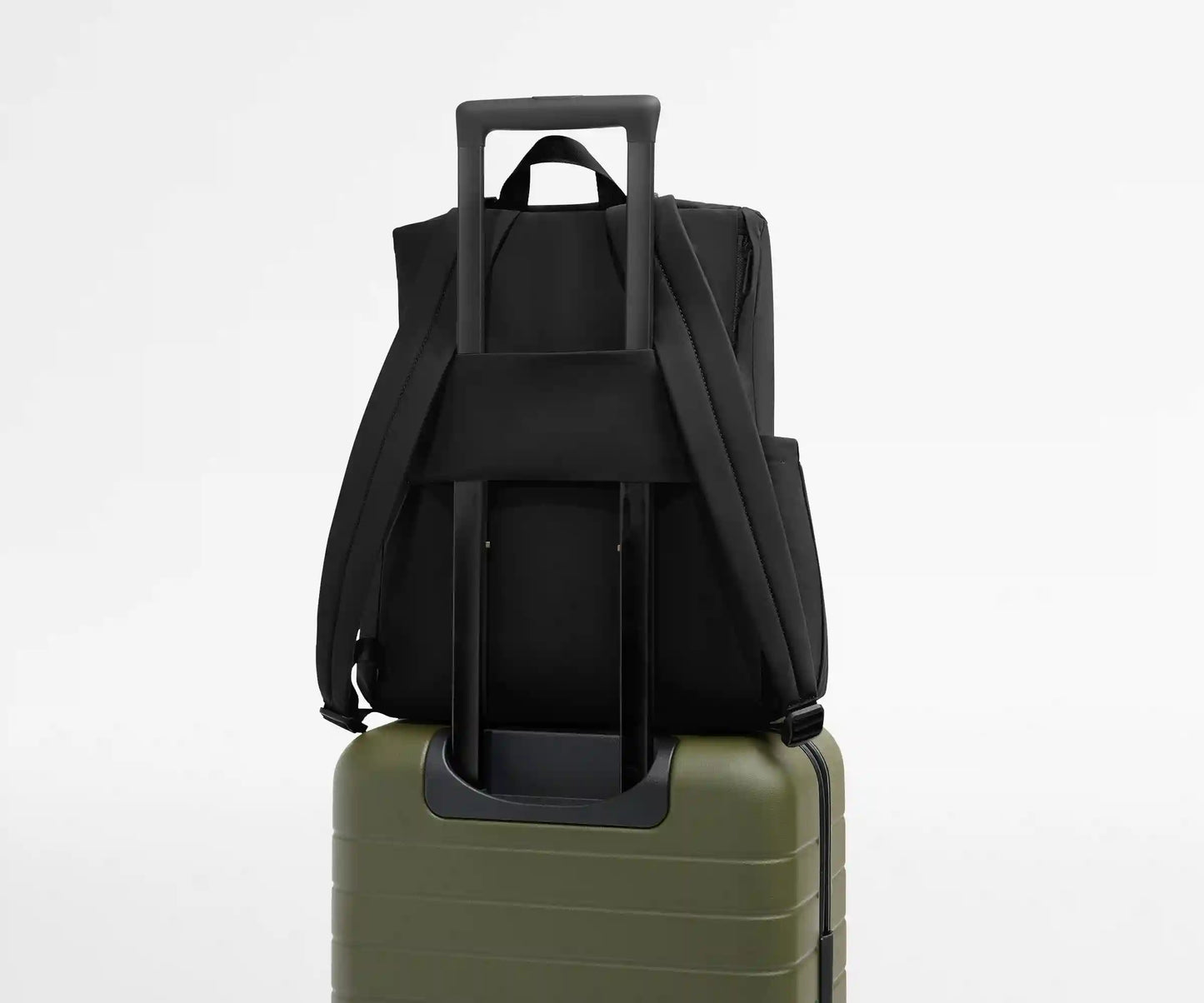 Featherlight Diaper Backpack in Jet Black
