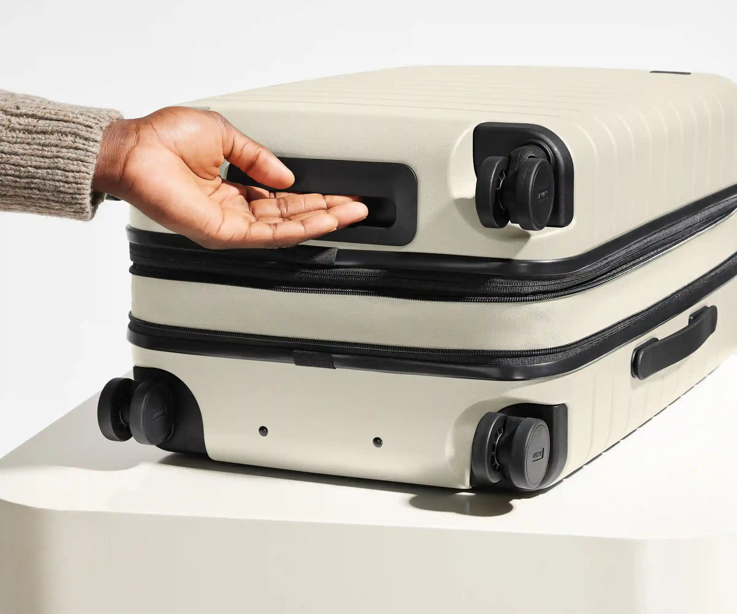 The Bigger Carry-On Flex in Salt White