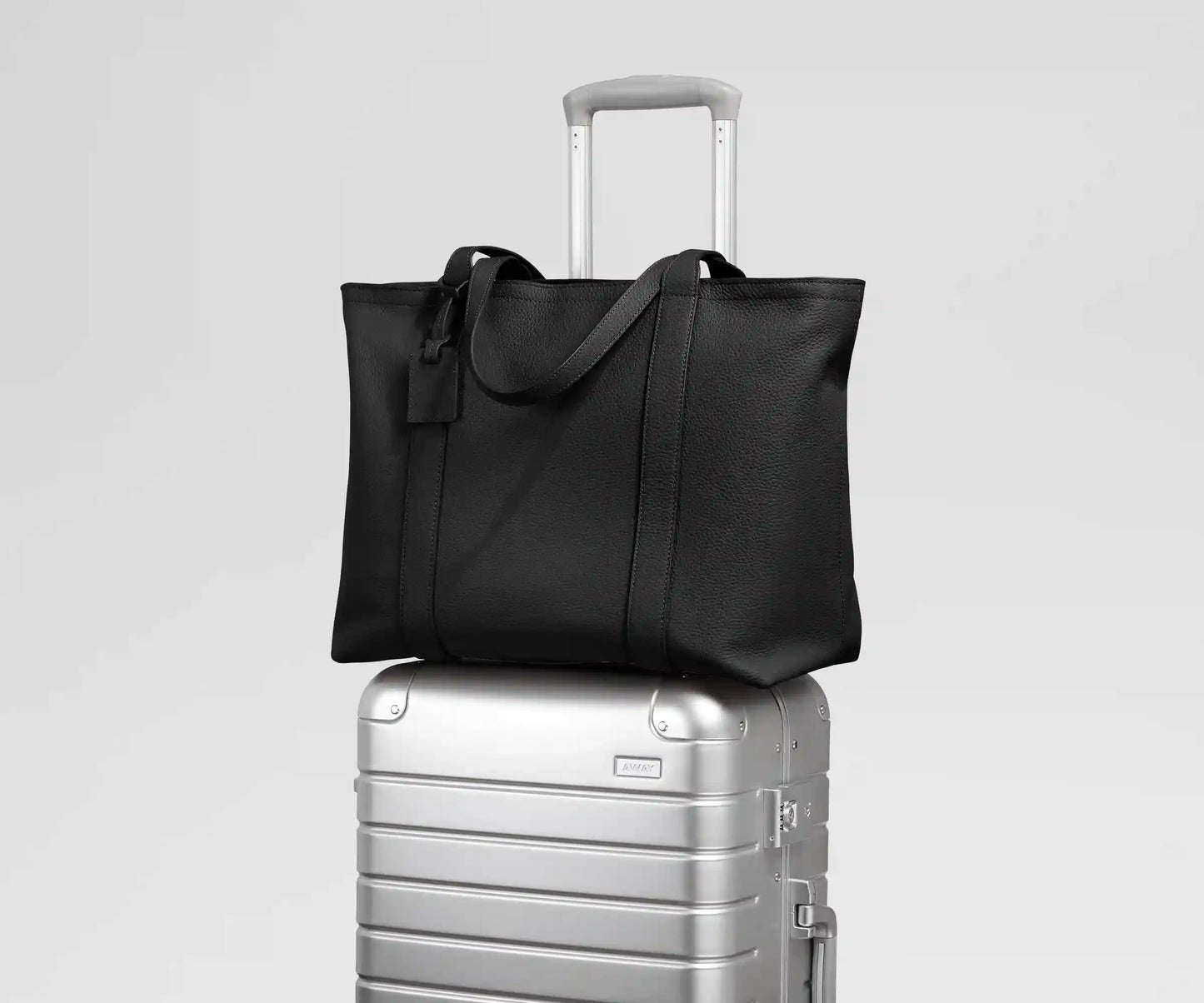 Leather Tote in Jet Black
