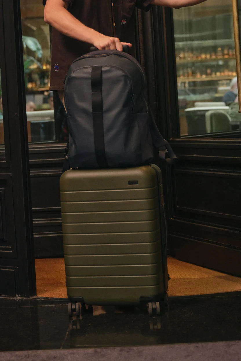 THE BIGGER CARRY-ON