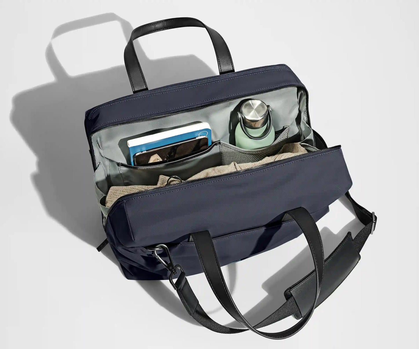 The Everywhere Bag in Navy Blue