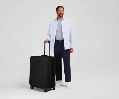 Softside Large in Jet Black