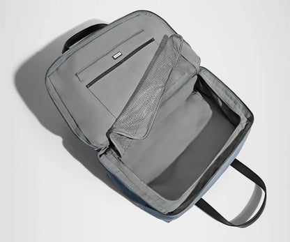 The Overnight Bag in Coast Blue